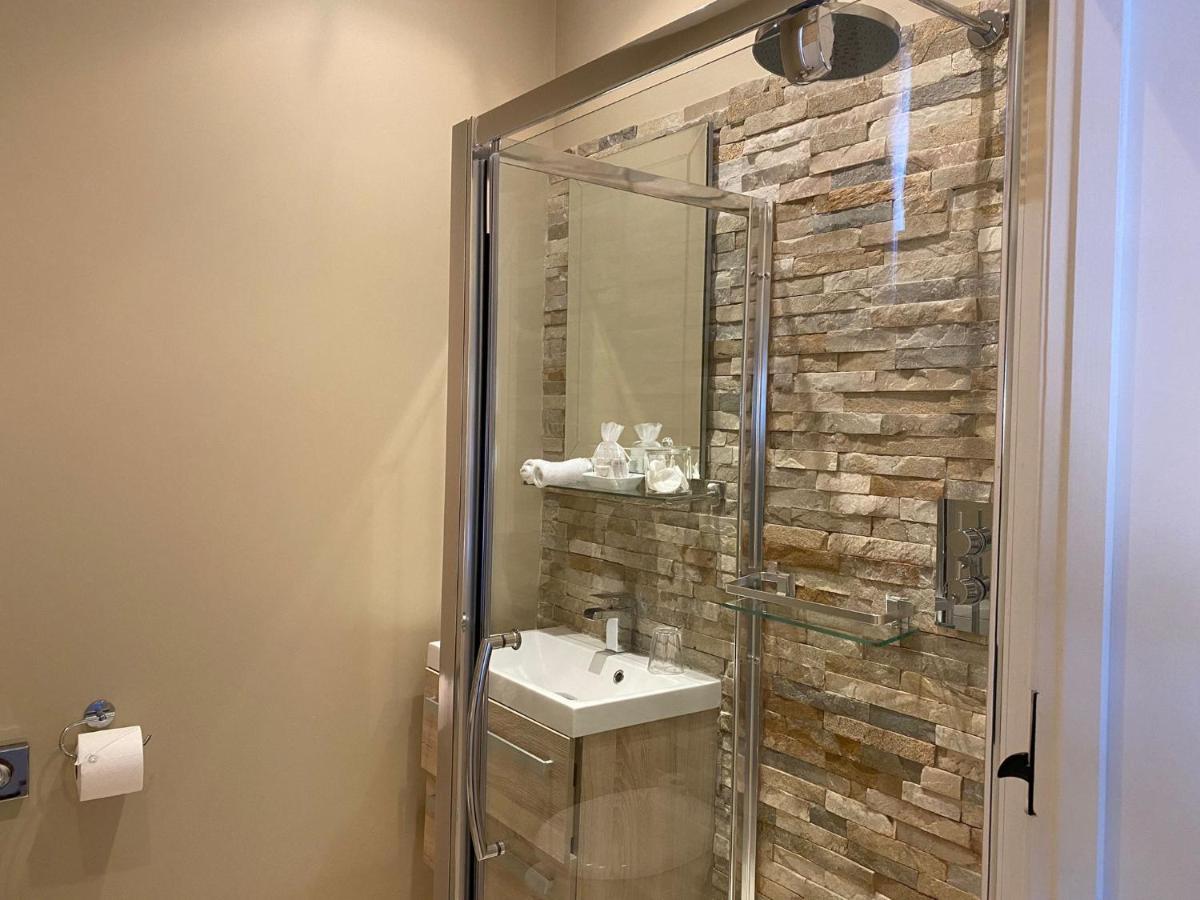 Stoneleigh House Boutique Hotel Бъкингам Екстериор снимка