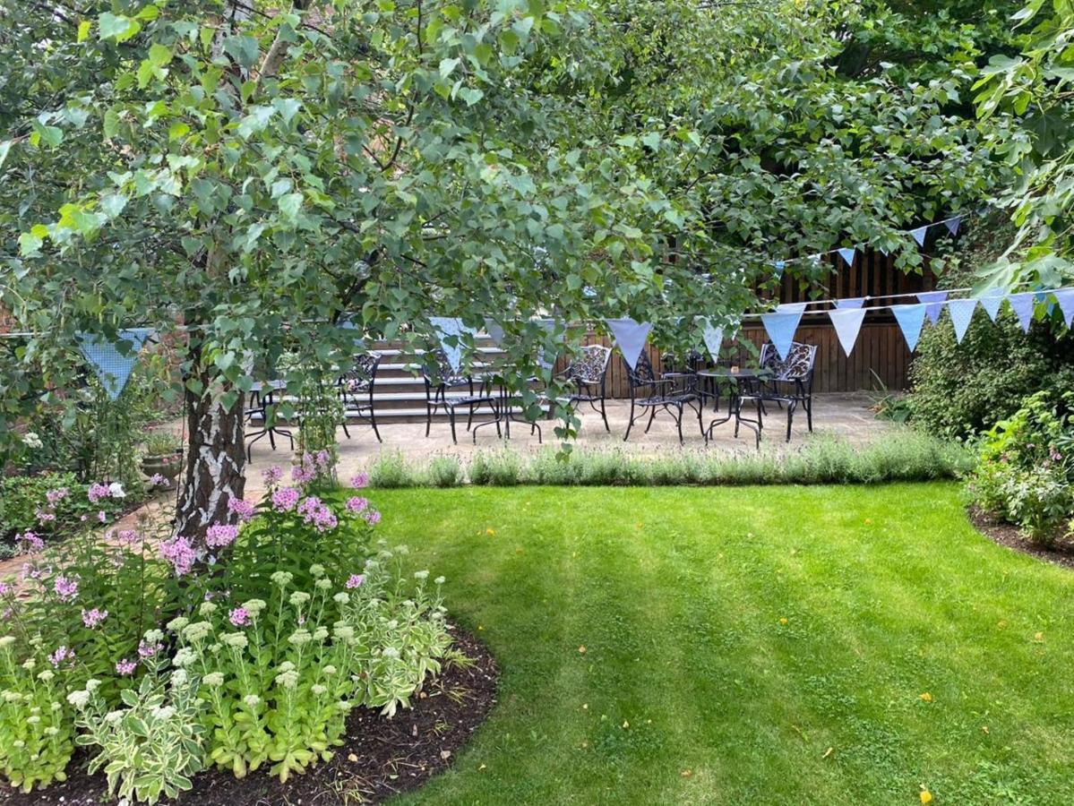 Stoneleigh House Boutique Hotel Бъкингам Екстериор снимка