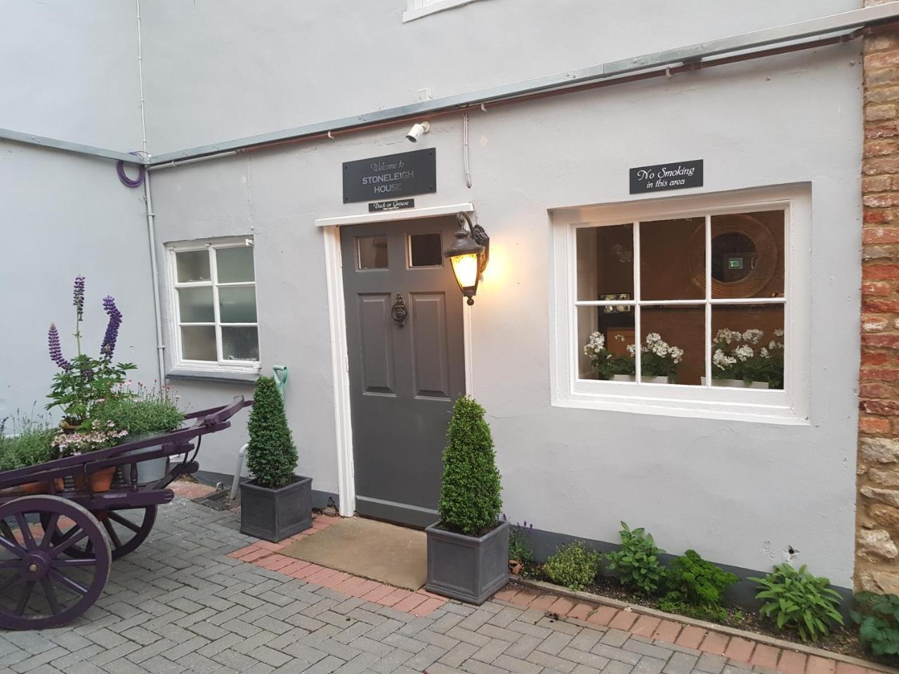 Stoneleigh House Boutique Hotel Бъкингам Екстериор снимка
